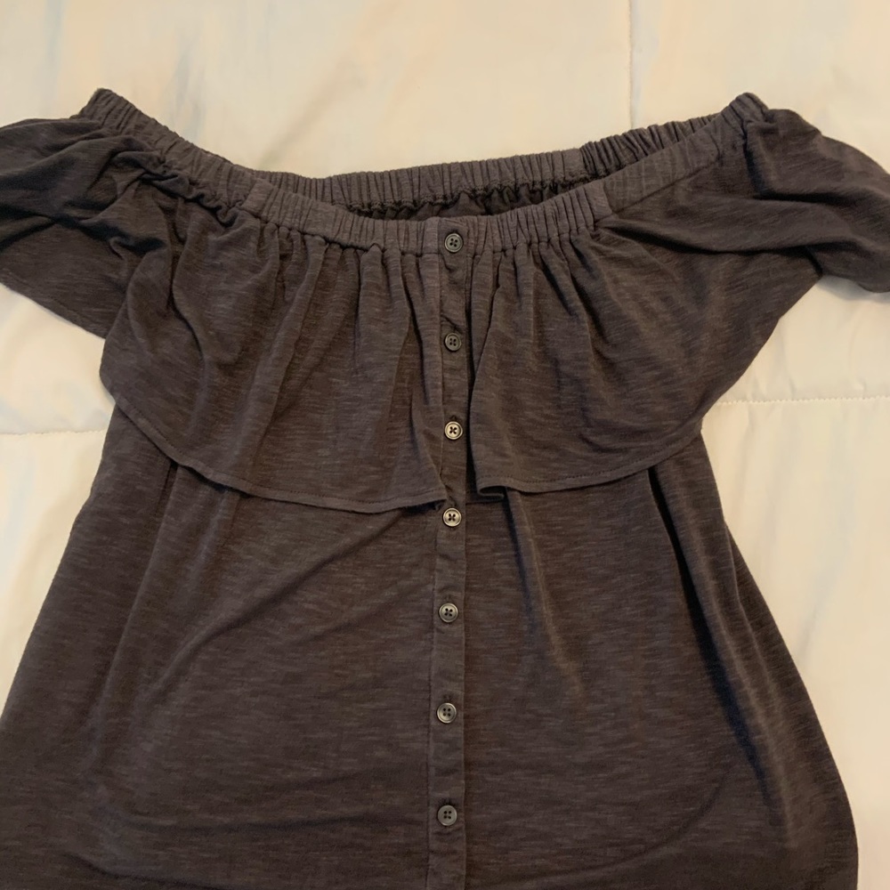 American eagle off the shoulder top